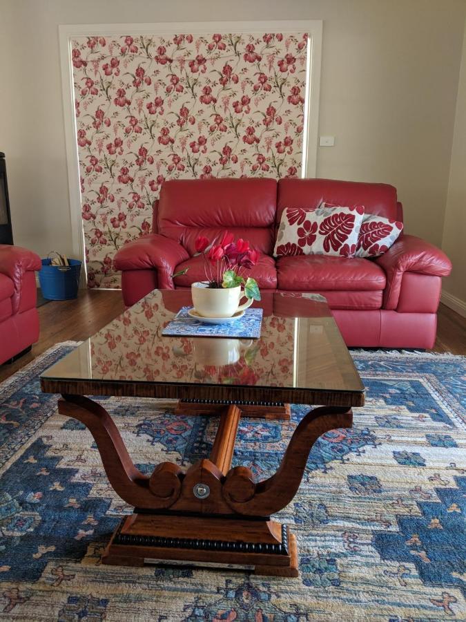 Mountain Blue Guest House Deloraine Esterno foto